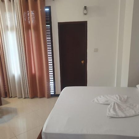 Ravi Place Unawatuna Zewnętrze zdjęcie